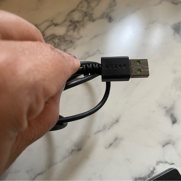 Razer Cynosa V2 Gaming Keyboard - Picture 9 of 16